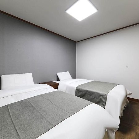 Major Hotel Чеджудо Экстерьер фото