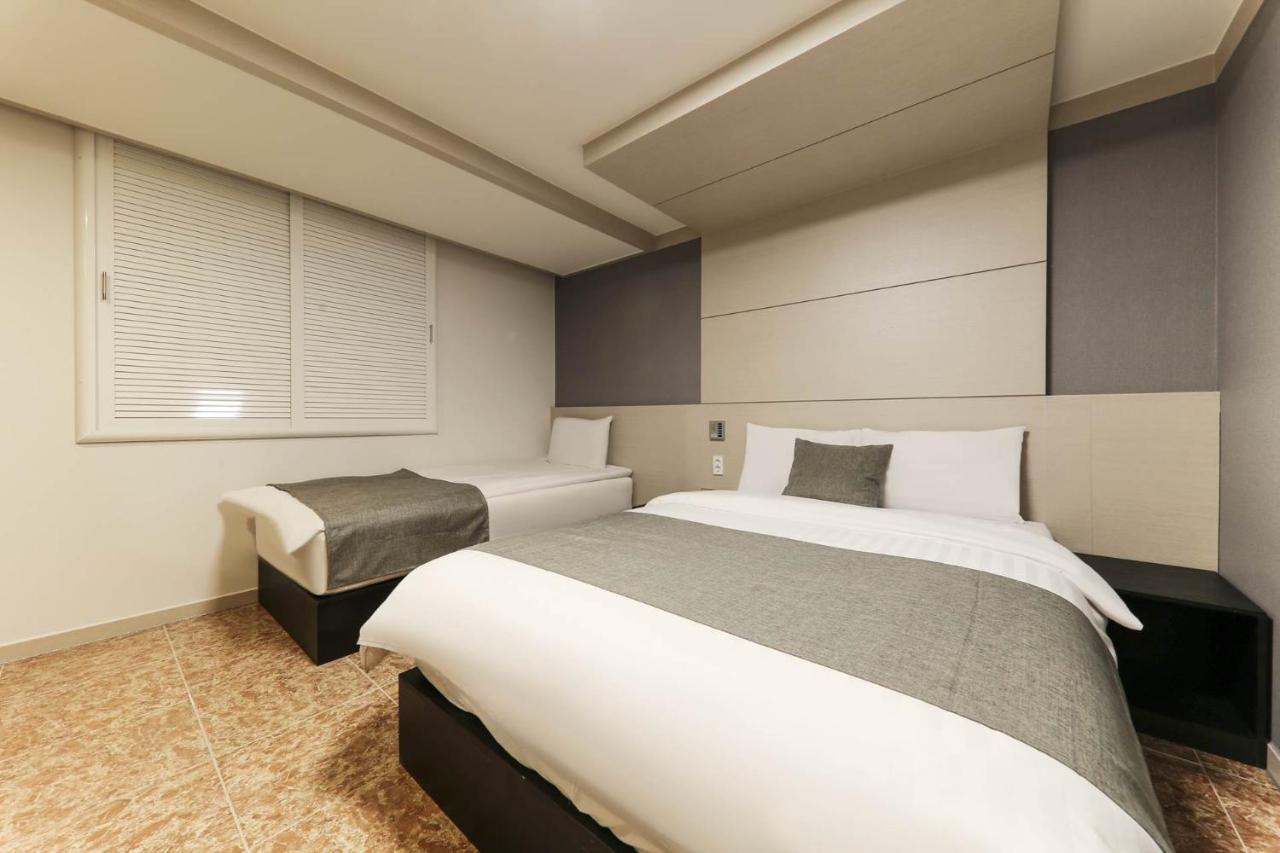 Major Hotel Чеджудо Экстерьер фото