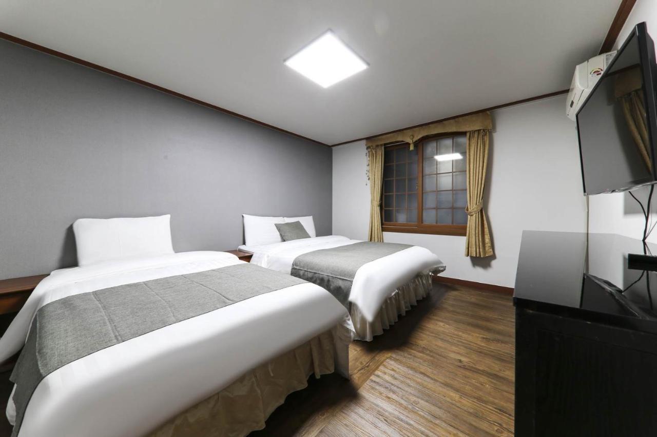 Major Hotel Чеджудо Экстерьер фото