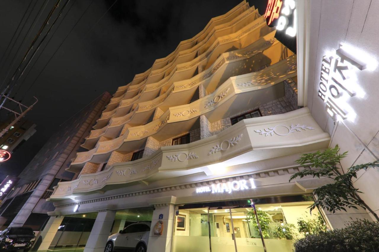 Major Hotel Чеджудо Экстерьер фото