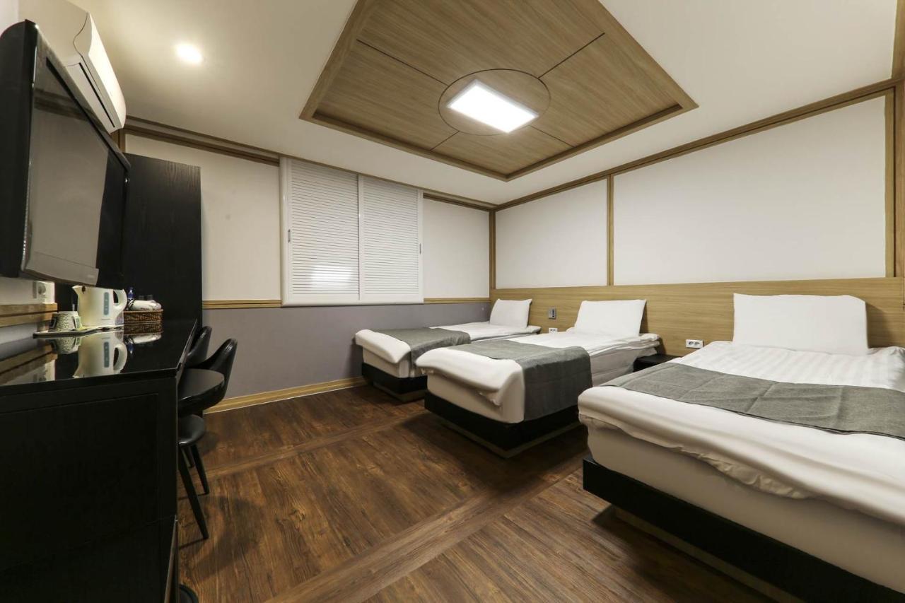 Major Hotel Чеджудо Экстерьер фото